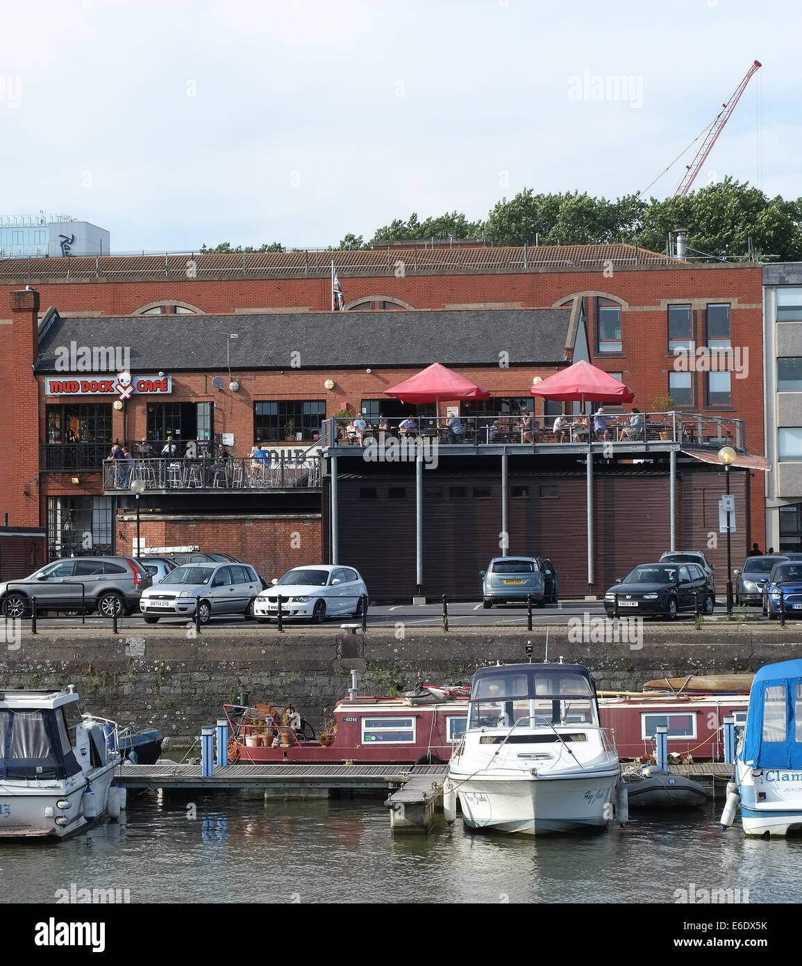 Mud dock, Waterside restaurant in Bristol, with outside dining area, very popular in the summer. 7 August 2014 Stock Photo