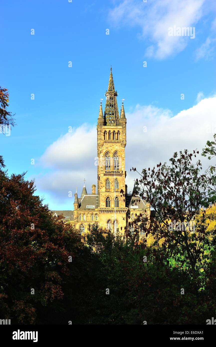 University of Glasgow bathed in autumn sunshine Stock Photo