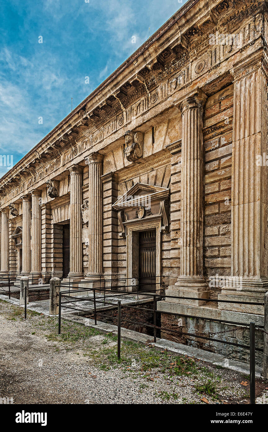 Verona porta palio hi-res stock photography and images - Alamy