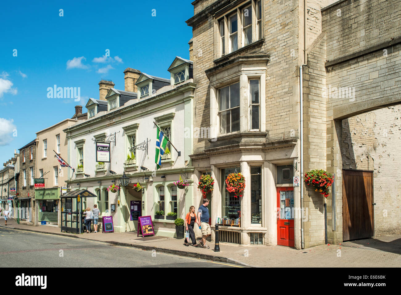 Tetbury gloucestershire people High Resolution Stock Photography and
