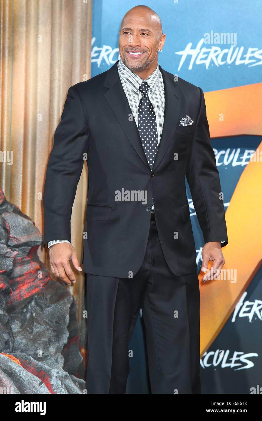 Dwayne Johnson, aka The Rock, leaves A!Bodytech gym in Copacabana Rio de  Janeiro, Brazil - 11.04.11 Stock Photo - Alamy