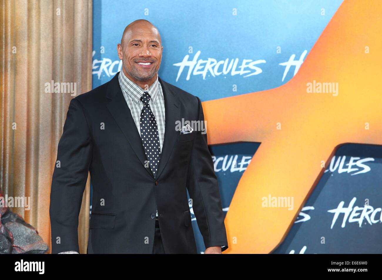 Dwayne Johnson, aka The Rock, leaves A!Bodytech gym in Copacabana Rio de  Janeiro, Brazil - 11.04.11 Stock Photo - Alamy