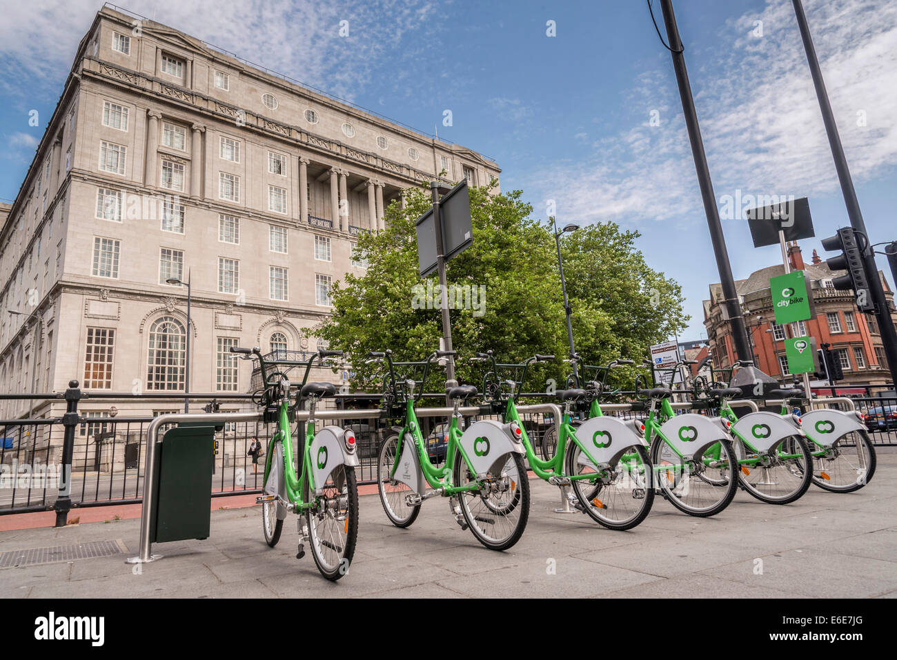 Liverpool North west England Merseyside. The Brittania Adelphi Hotel. Liverpool City Council City Bikes on a stand in the city c Stock Photo