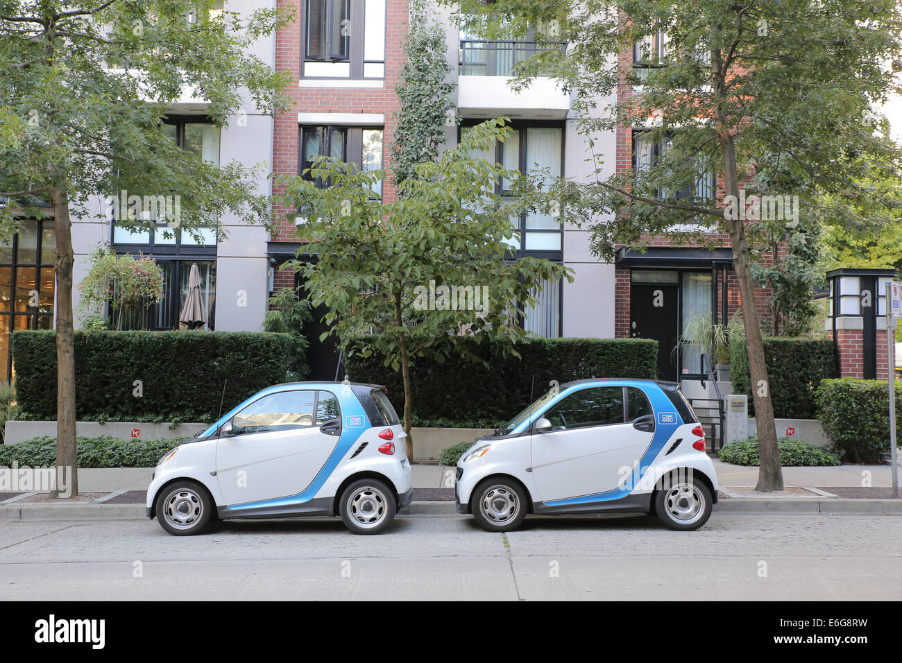 Smart cars hires stock photography and images Alamy
