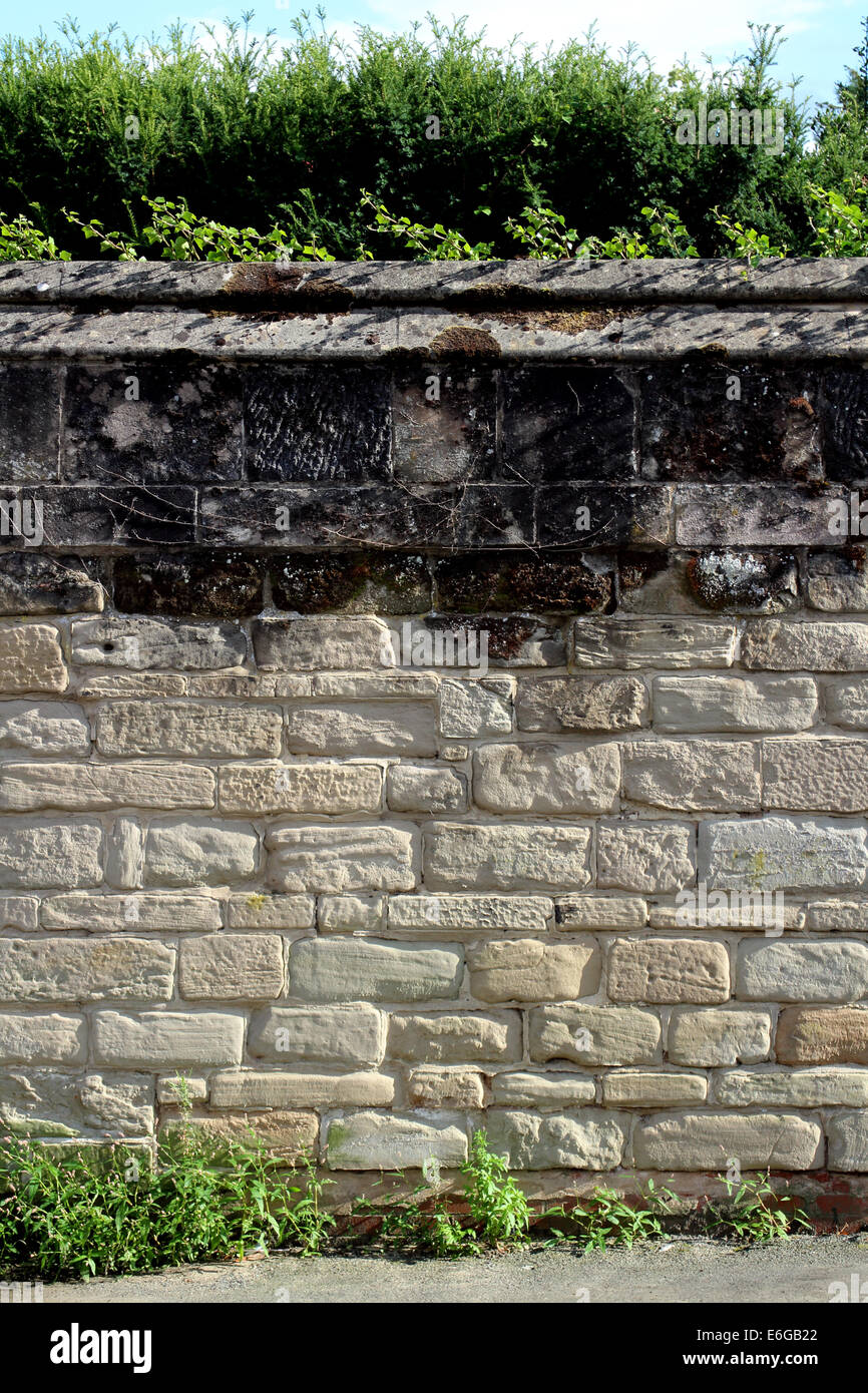 Wall in Castle Lane, Warwick, UK Stock Photo