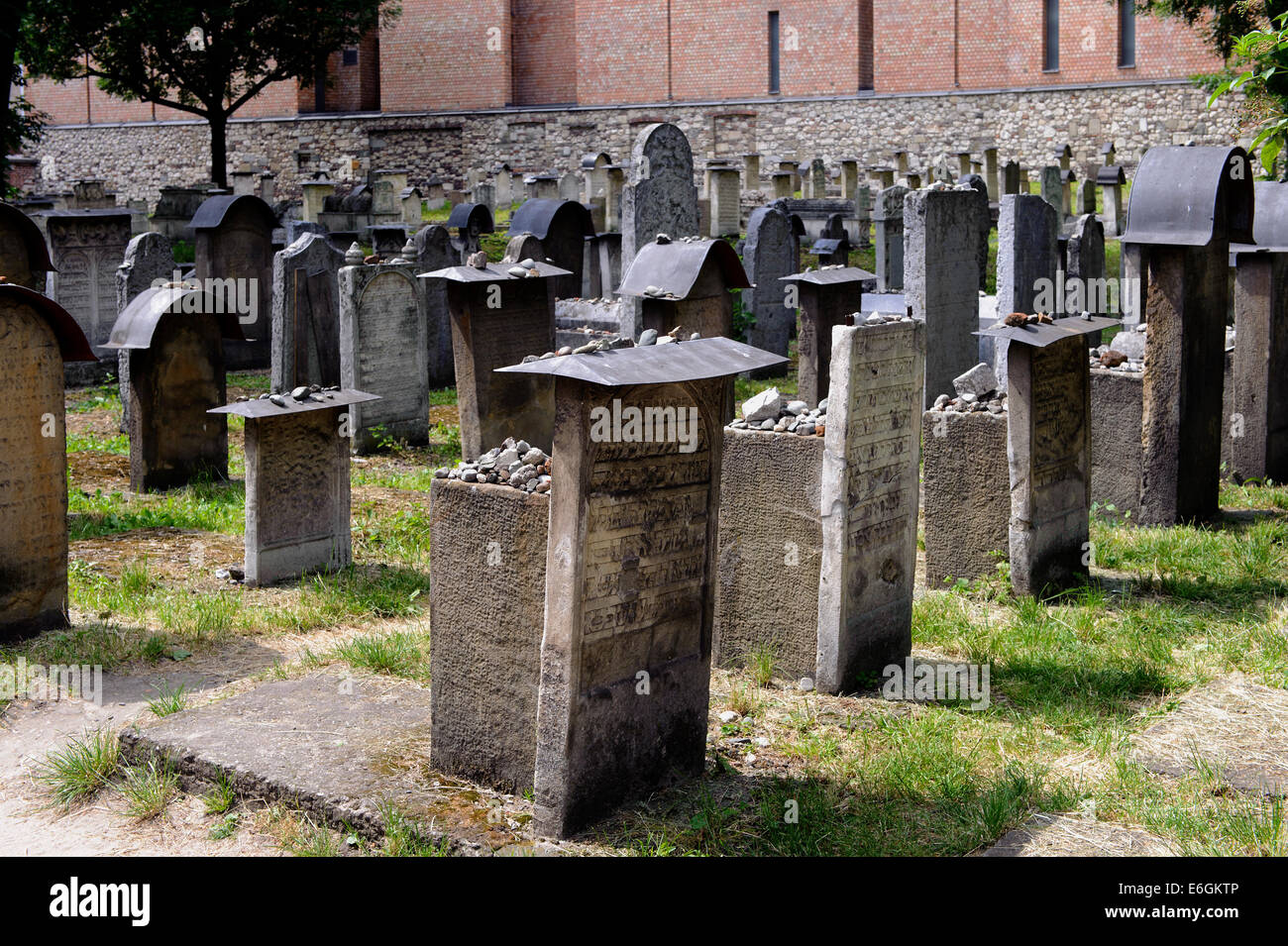 Jewish cemetery at Remuh Synagogue  in Krakow-Kazimierz, Poland, Europe, UNESCO heritage site Stock Photo