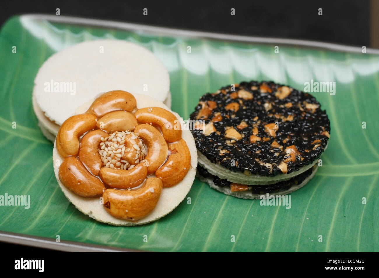 cashew nut and black sesame seeds rice crackers of Vietnam Stock Photo Alamy