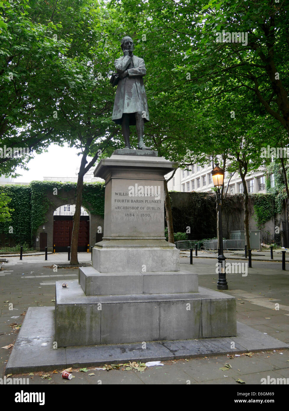Monument to William Conyngham, fourth Baron Plunket in Kildare Street