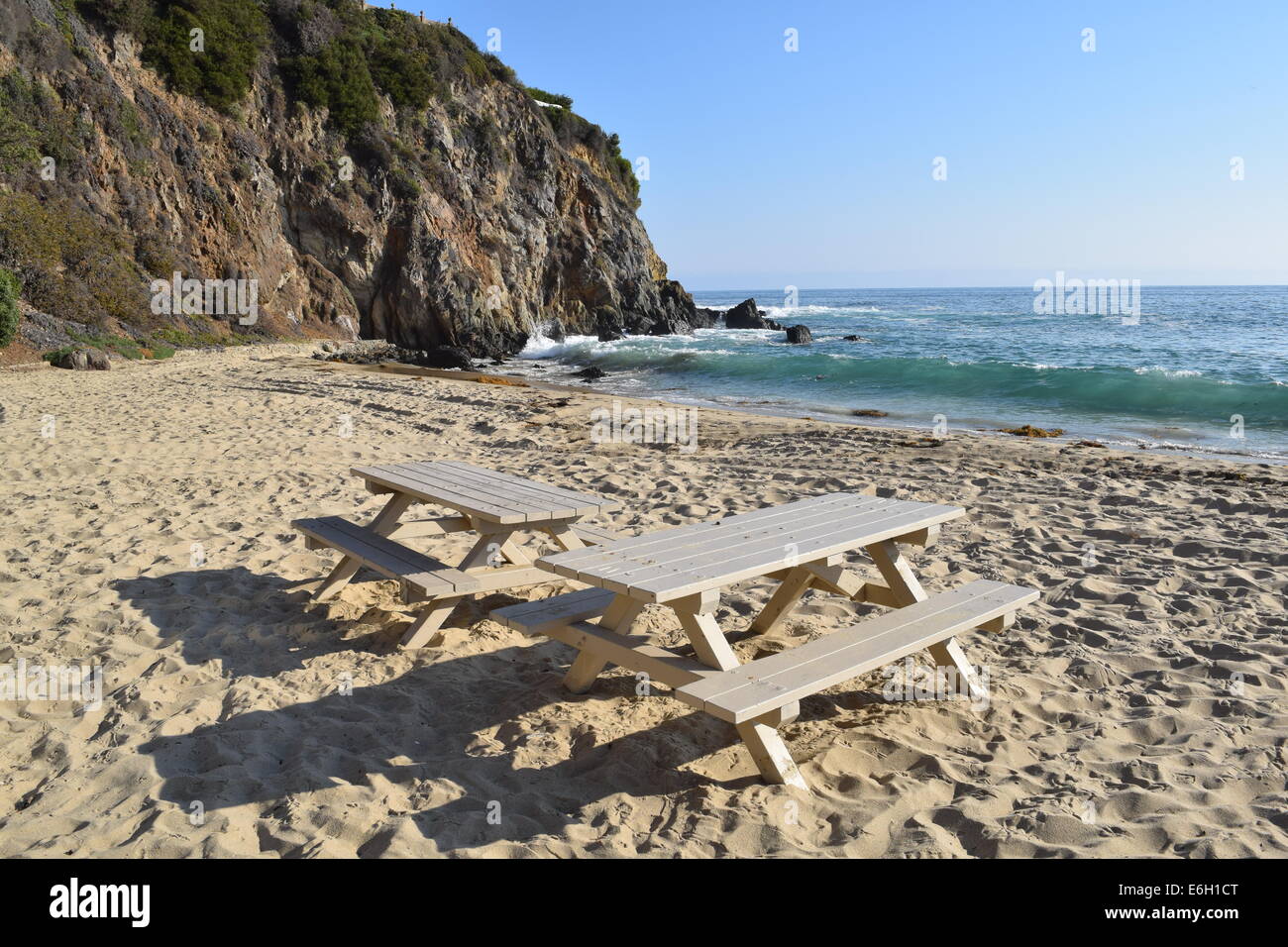 Sit picnic table hires stock photography and images Alamy