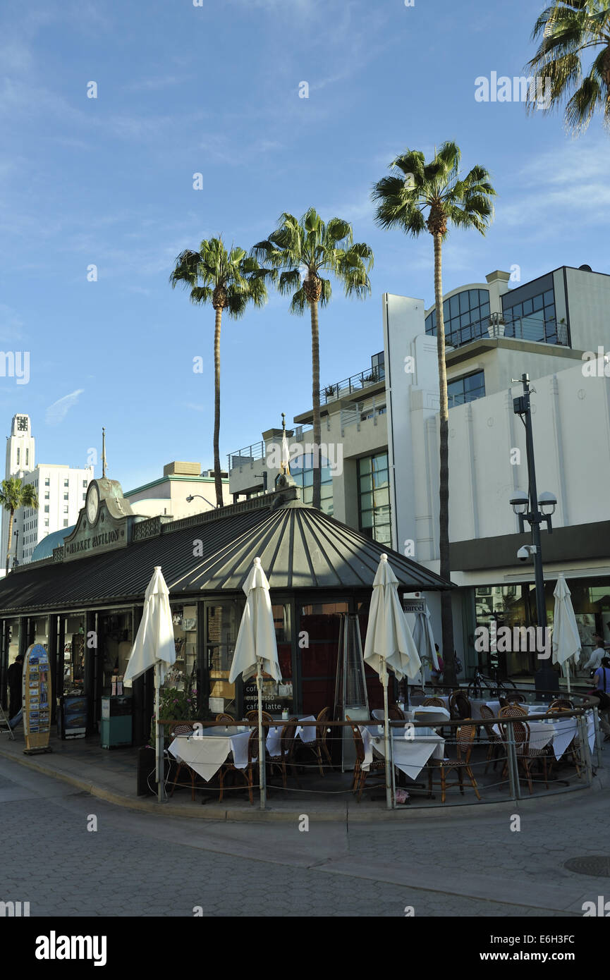 Marketing Suite :: Drybar Santa Monica Place - Santa Monica, CA