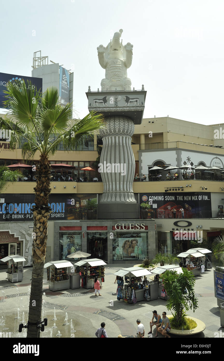 Elephant sculpture on column, Hollywood and Highland Center, Hollywood, Los Angeles, California, USA Stock Photo