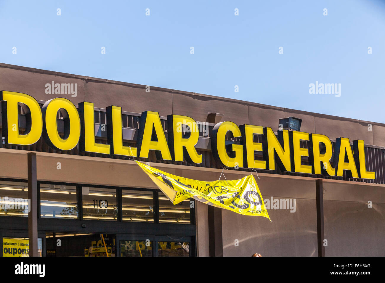 Dollar general store hires stock photography and images Alamy