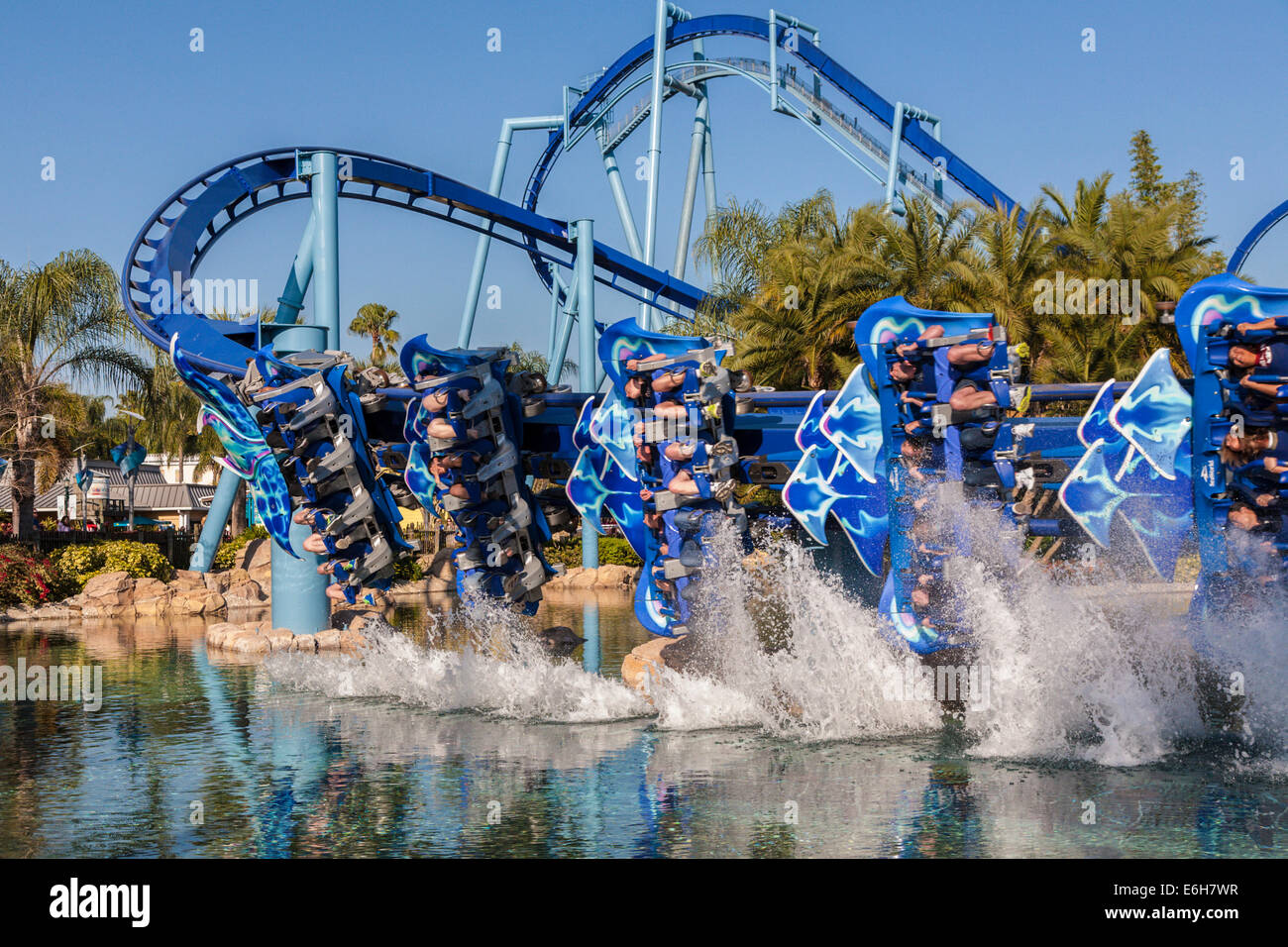 Manta roller coaster behind water splashes in lagoon at Sea World in  Orlando, Florida Stock Photo - Alamy