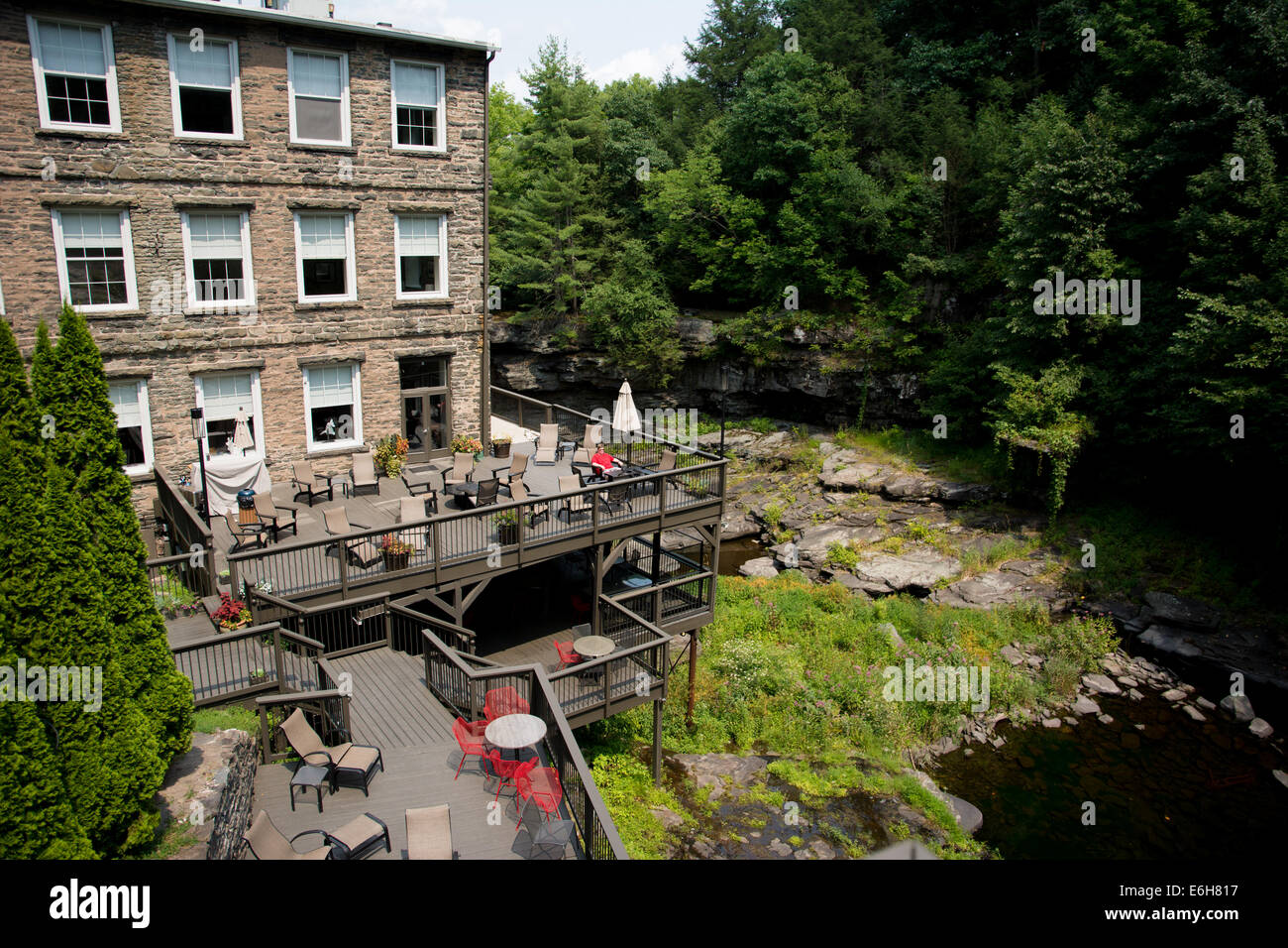 The Ledges Hotel in the Poconos, Hawley, Pennsylvania, is a luxury historic hotel built on the Paupack High Water Falls. Stock Photo