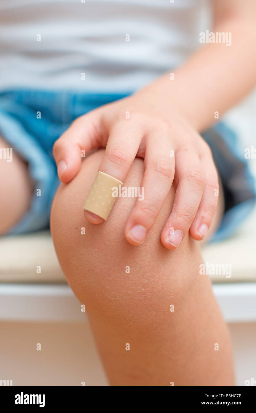Child cut finger wound hi-res stock photography and images - Alamy
