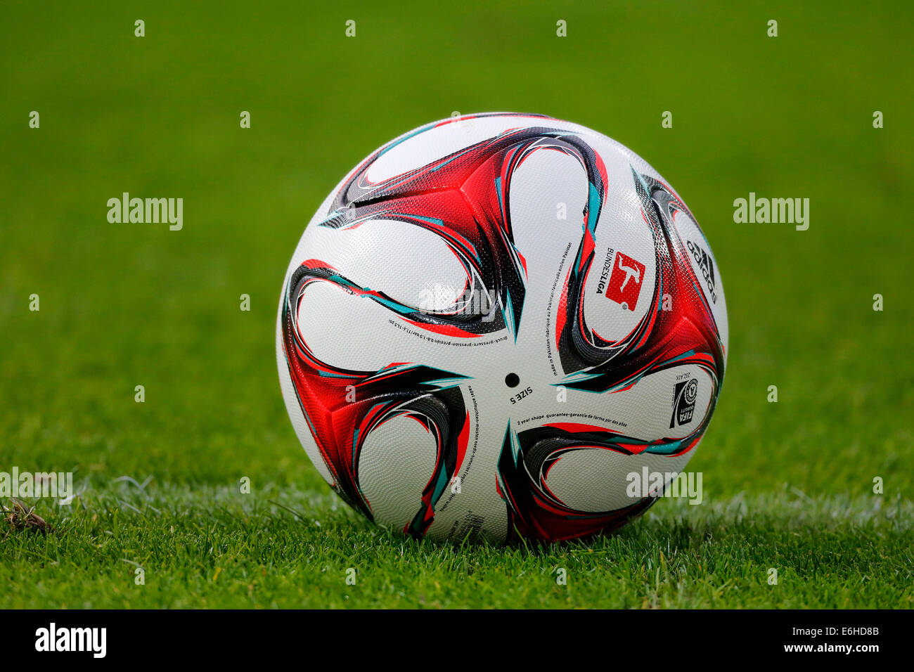 Soccer ball adidas torfabrik hi-res stock photography and images - Alamy