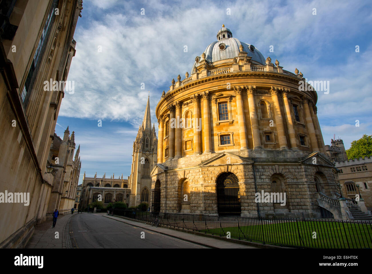 Early morning below the Radcliffe Camera, Oxford University, Oxfordshire, England Stock Photo