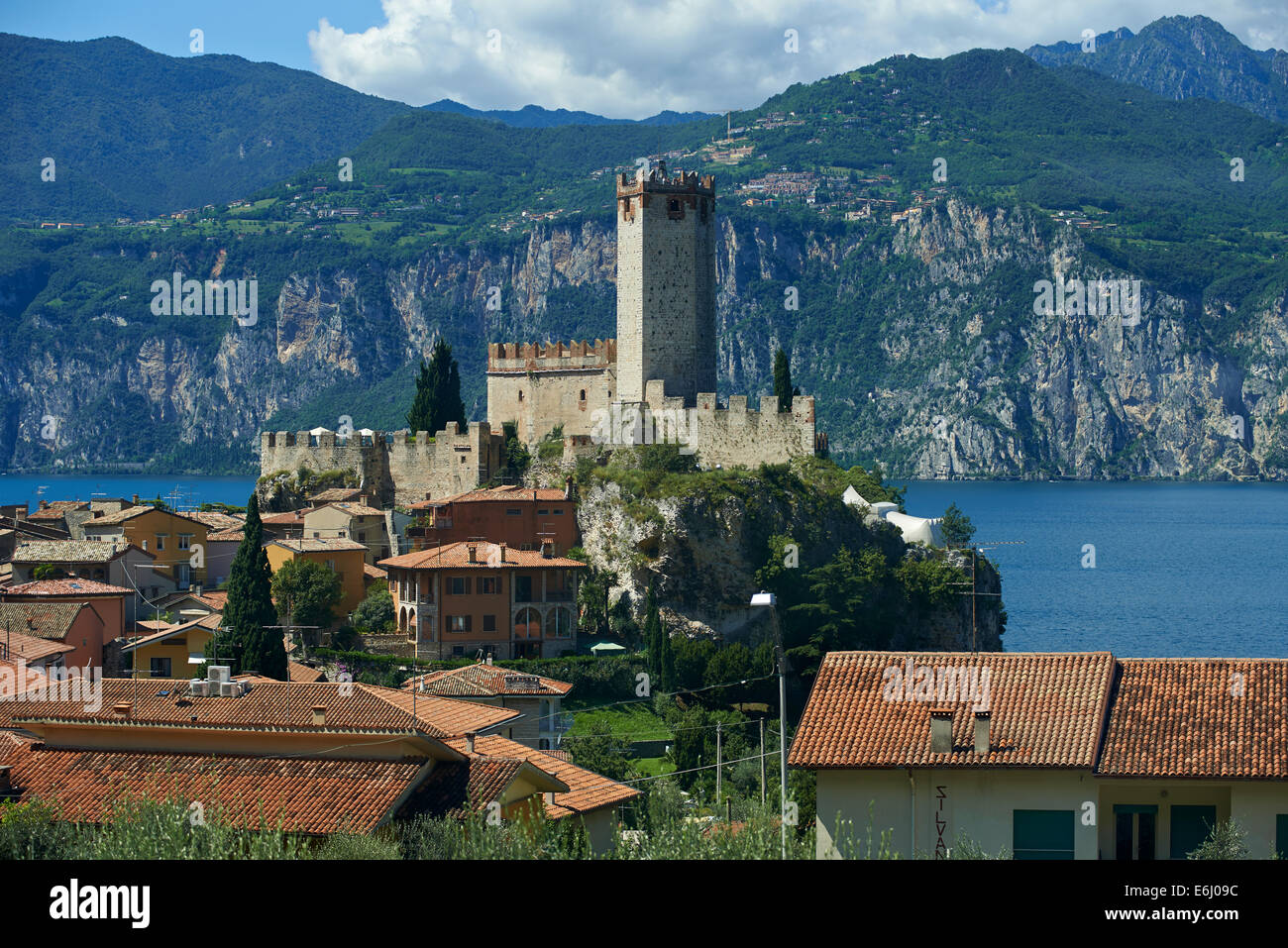 Castle Malcesine Lake Garda Hi res Stock Photography And Images Alamy castle-malcesine-lake-garda-hi-res-stock-photography-and-images-alamy