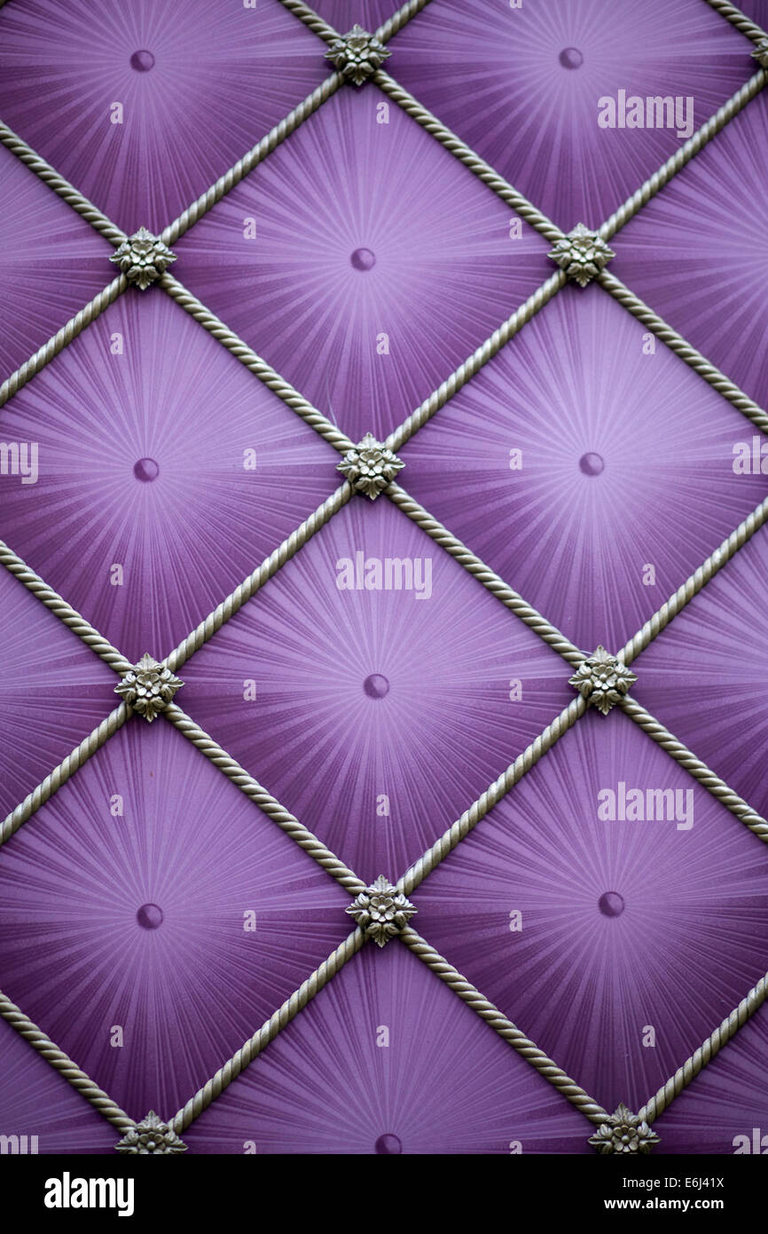 Fabergé's Mayfair store lilac facade with a diamond pattern made of guilloche and enamel Stock Photo