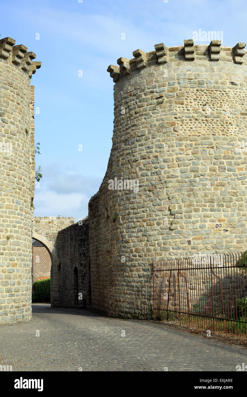 Porte Guillaume tower on Port Haut or Porte Jeanne d'Arc gate at rue de