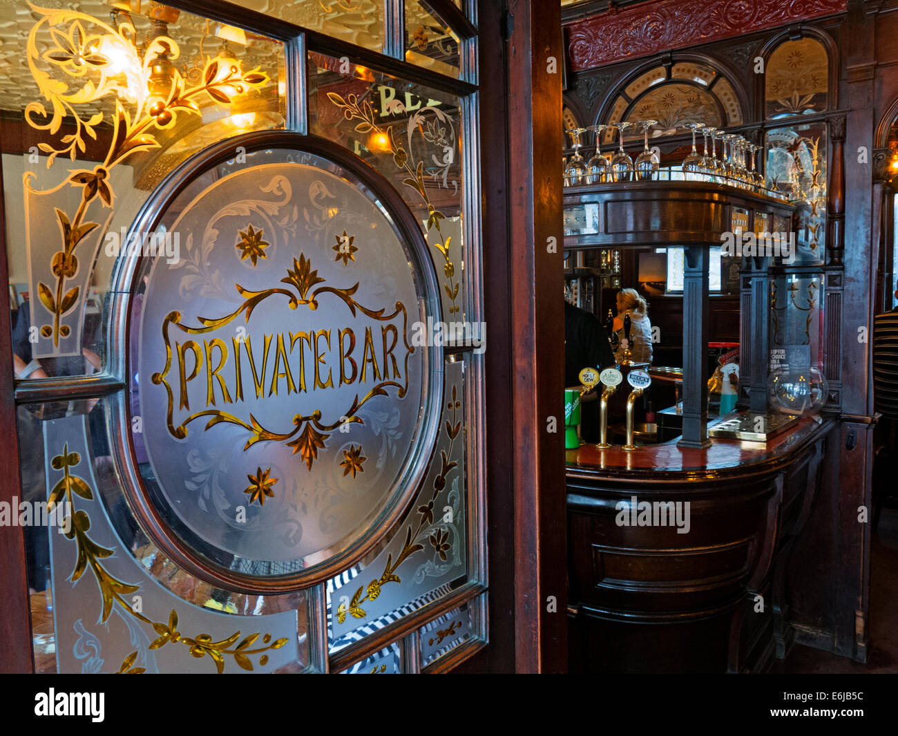 Private Bar at traditional London Pub, Red Lion Jermyn St Mayfair (off Piccadilly) England UK Stock Photo