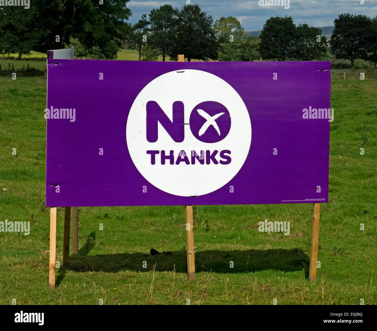 No Thanks Purple Better Together banner in a Scottish Field September 2014 Stock Photo