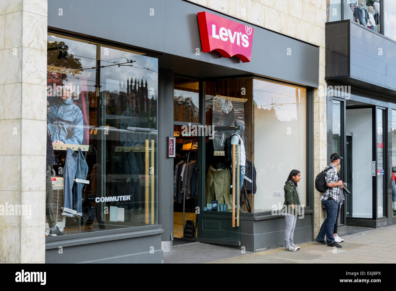 Levis store on princes street hi-res stock photography and images - Alamy