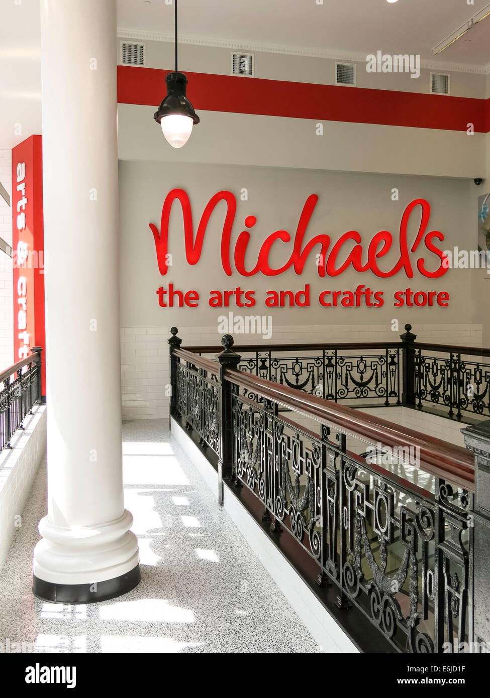 Michaels Stock Photo - Download Image Now - Store, Craft, Art And Craft -  iStock