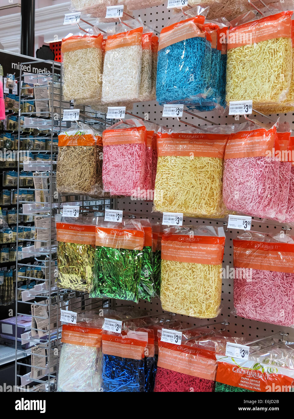 Paper arts and crafts hires stock photography and images Alamy