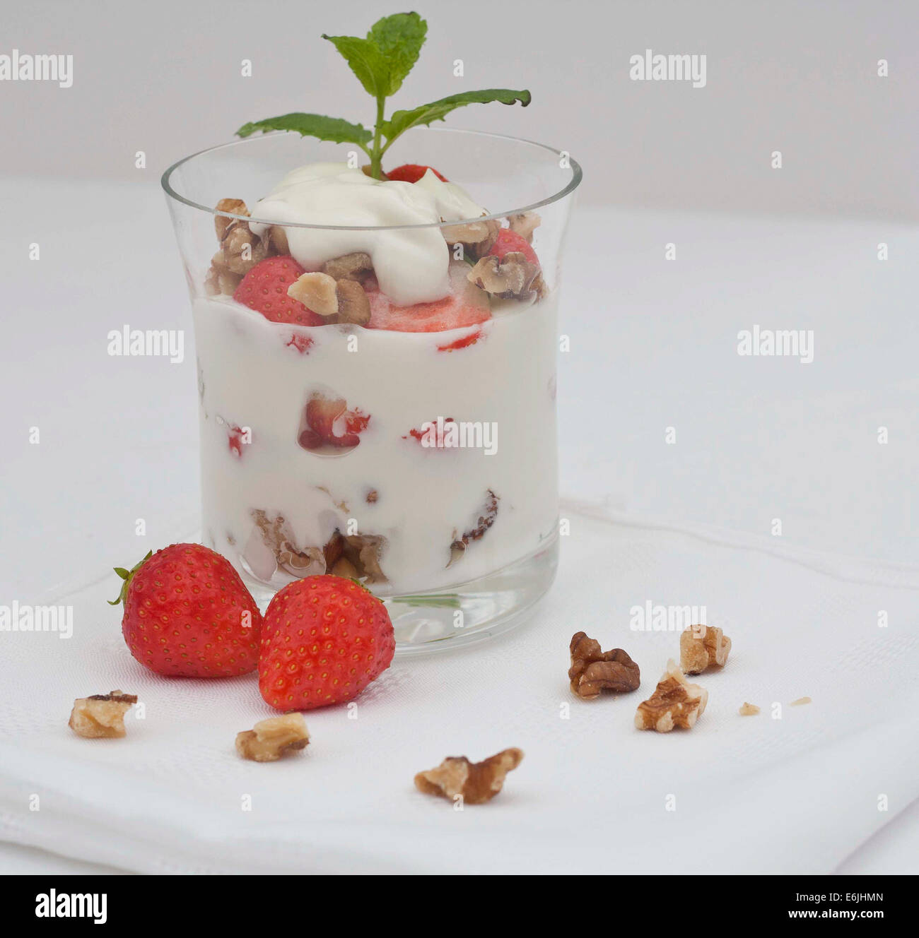 Strawberry-Nut Dessert