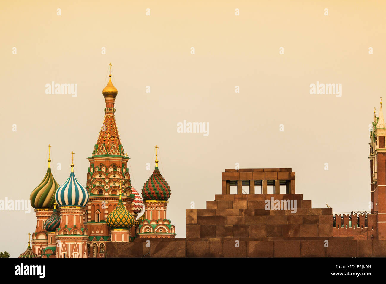 Saint basils cathedral over sunset hi-res stock photography and images ...