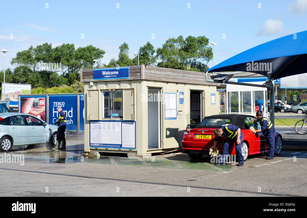 Hot hand car wash hi-res stock photography and images - Alamy