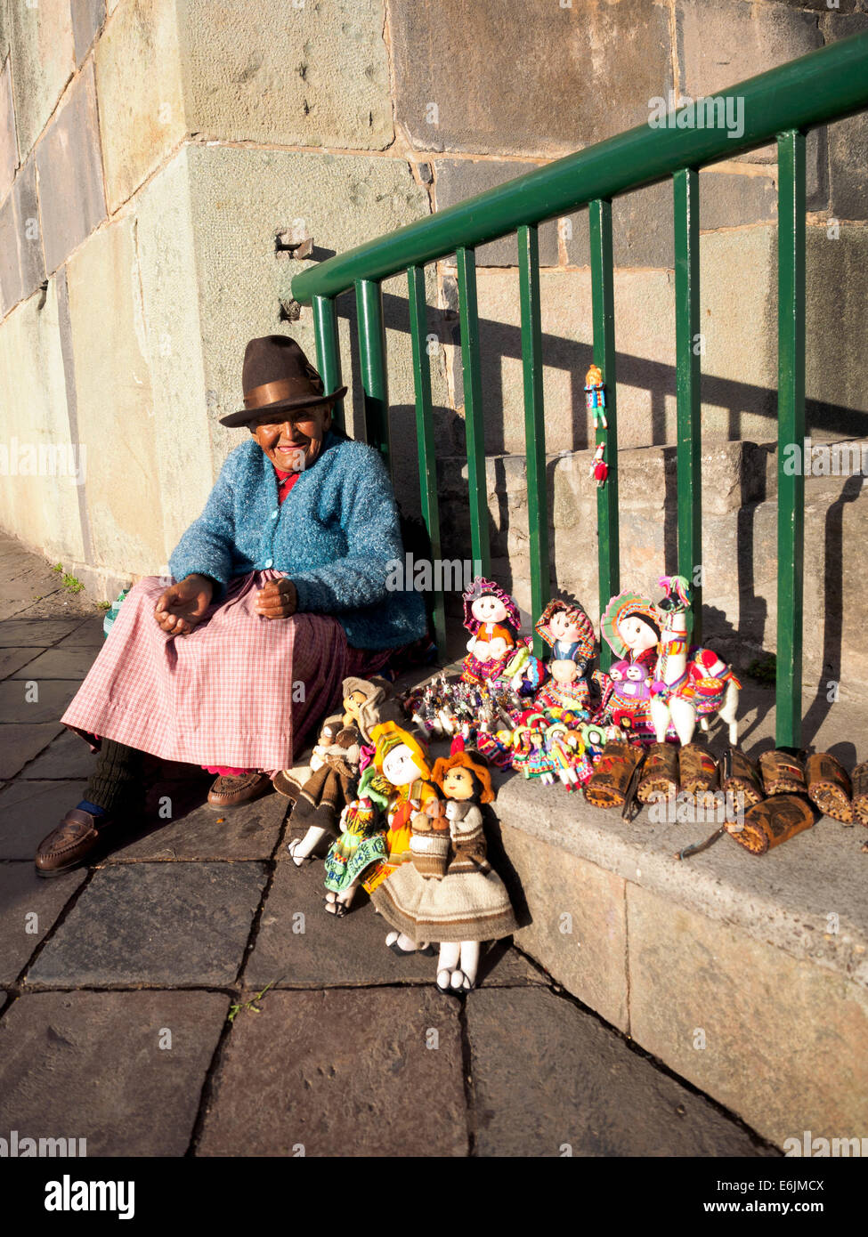 Selling best sale old dolls
