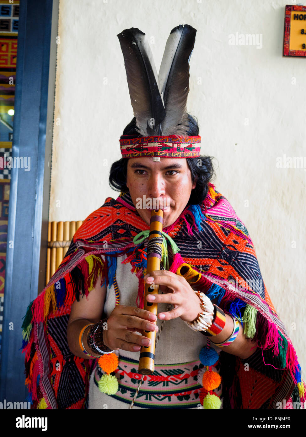 Quechua men hi-res stock photography and images - Alamy