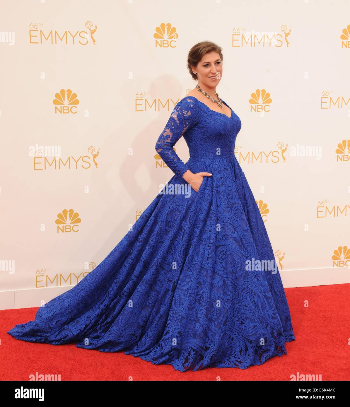 Mayim bialik nokia hi-res stock photography and images - Alamy