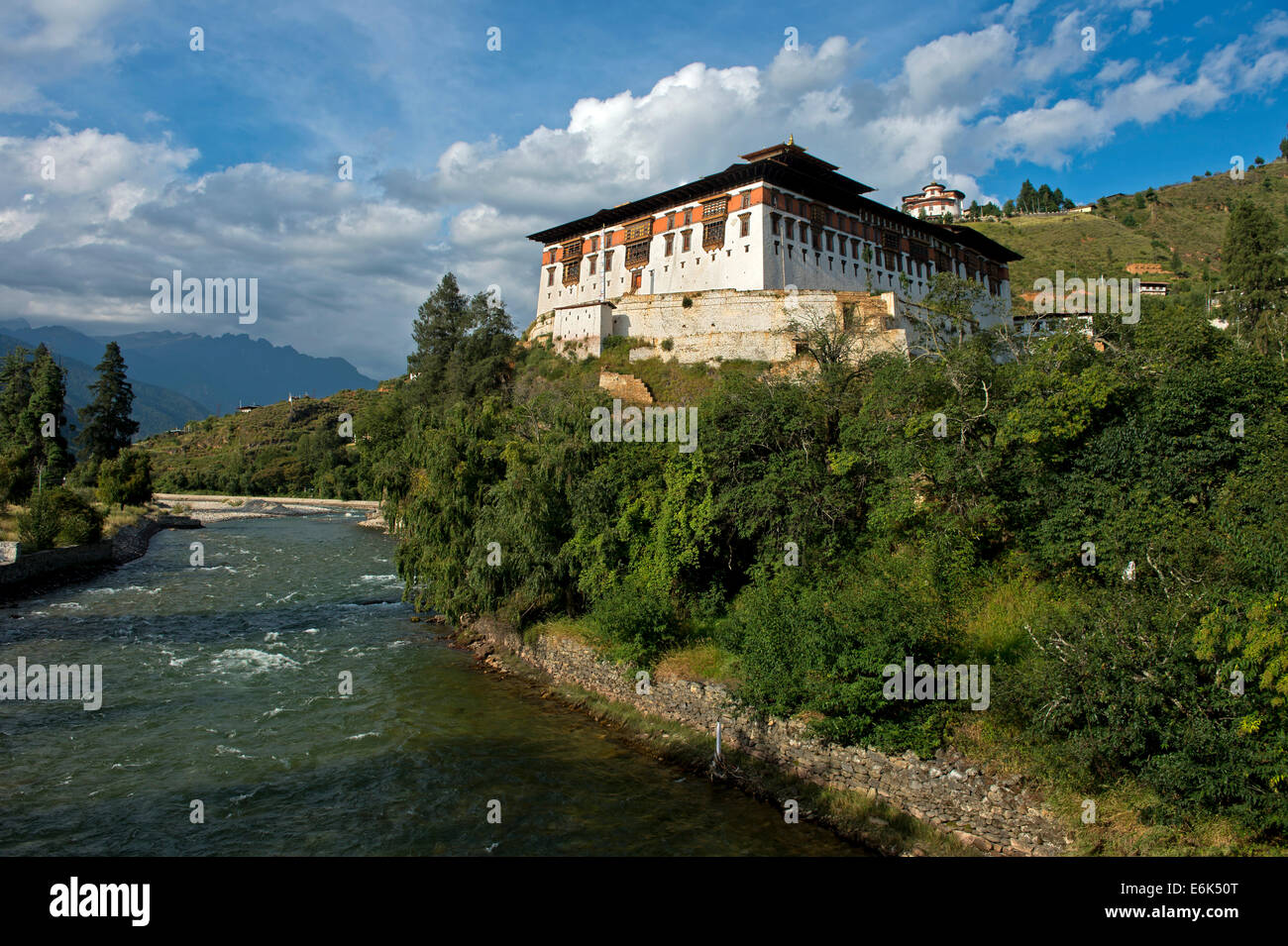 The Rinpung Dzong monastery (meaning literally the Fortress of the Heap of  Jewels) in Paro, Bhutan Stock Photo - Alamy