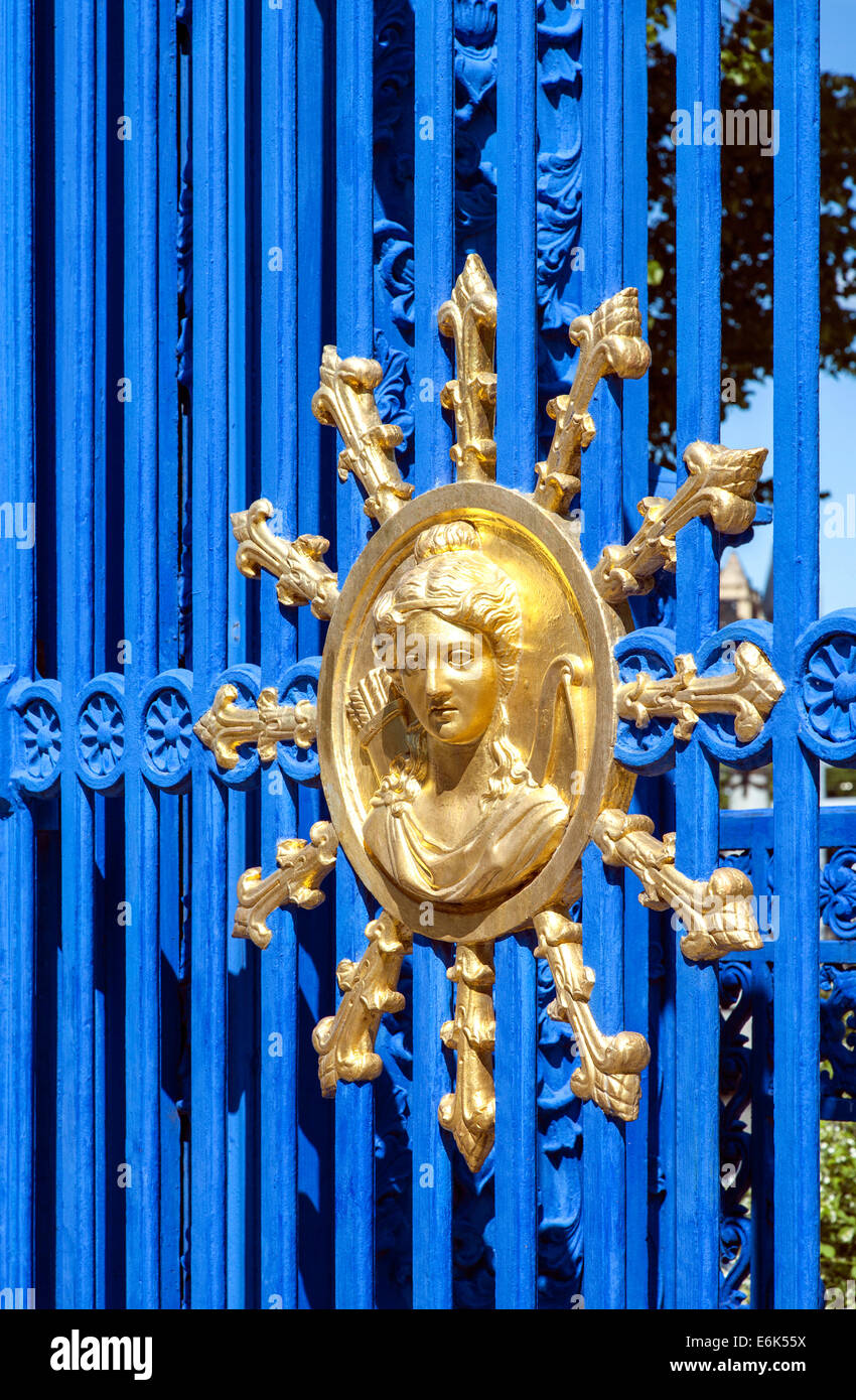 Blå Porten, blue gate, entrance to the country park on Djurgården island, Stockholm, Sweden Stock Photo