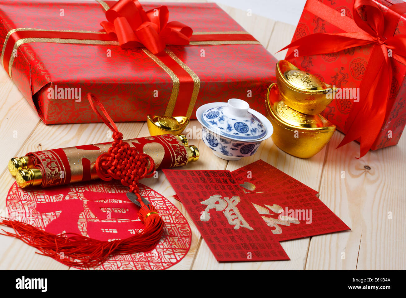 High angle view messy tea hi-res stock photography and images - Alamy