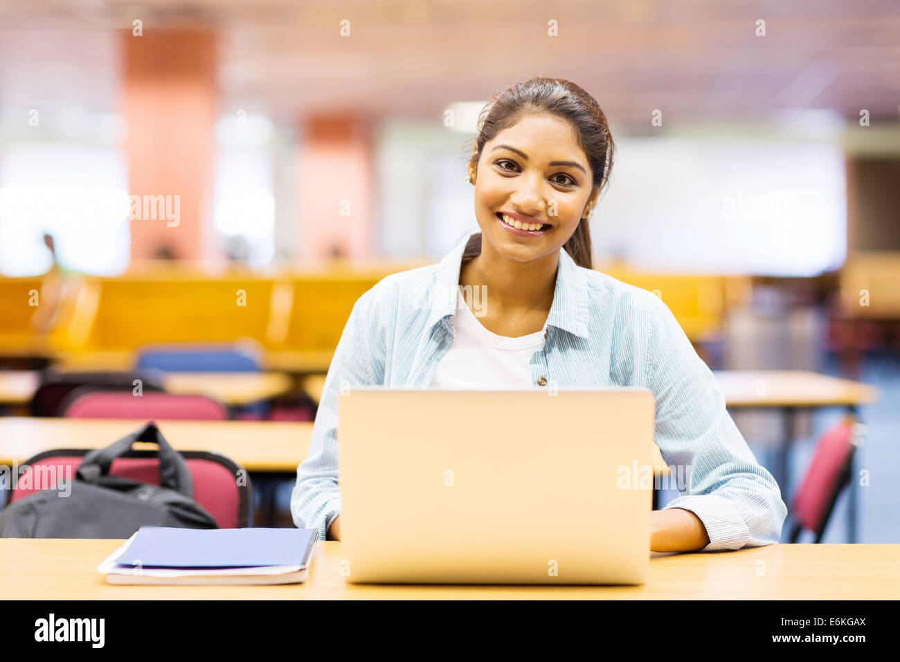 Indian college girl classroom hi-res stock photography and images - Alamy