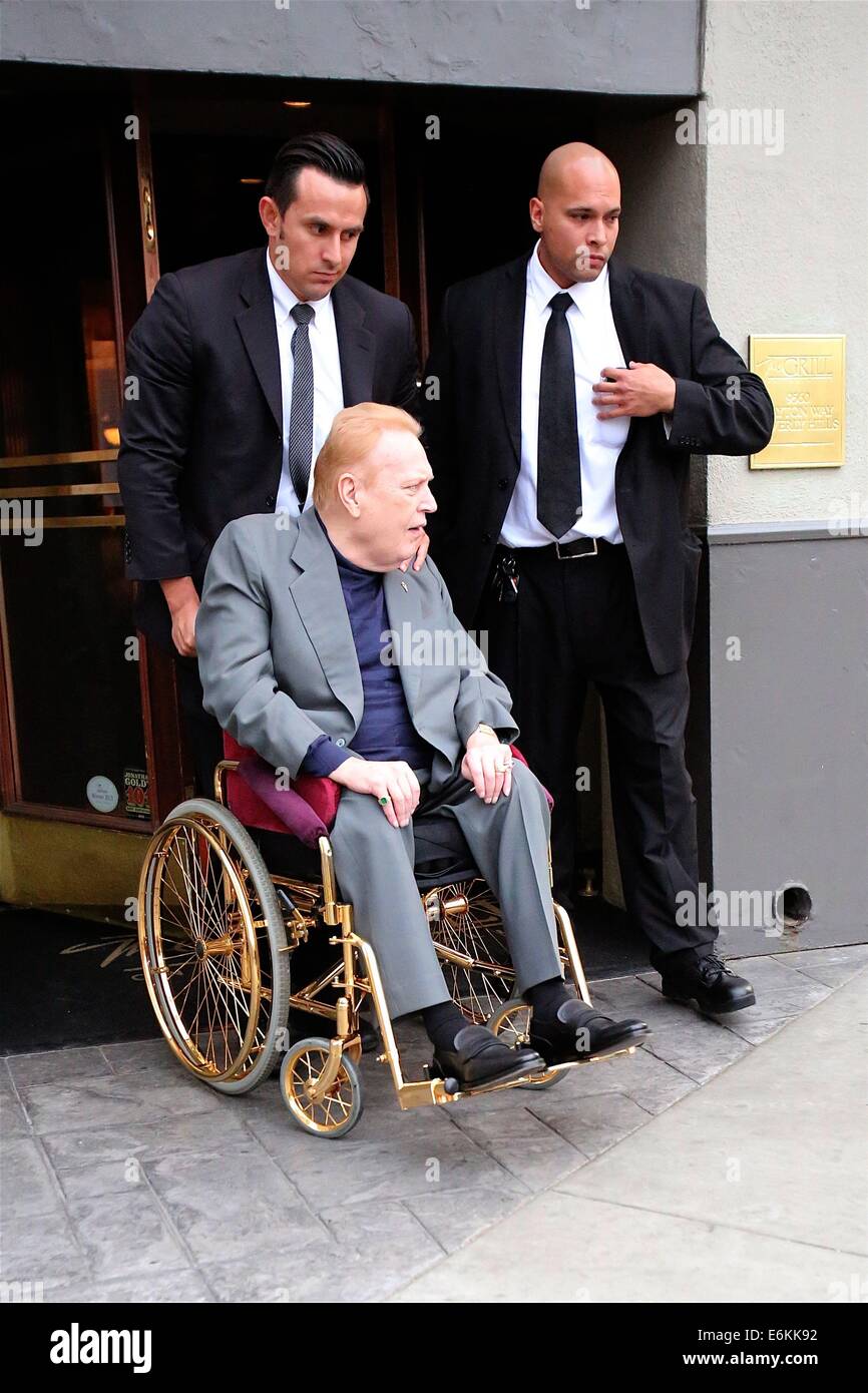 Larry flynt wheelchair hi-res stock photography and images - Alamy