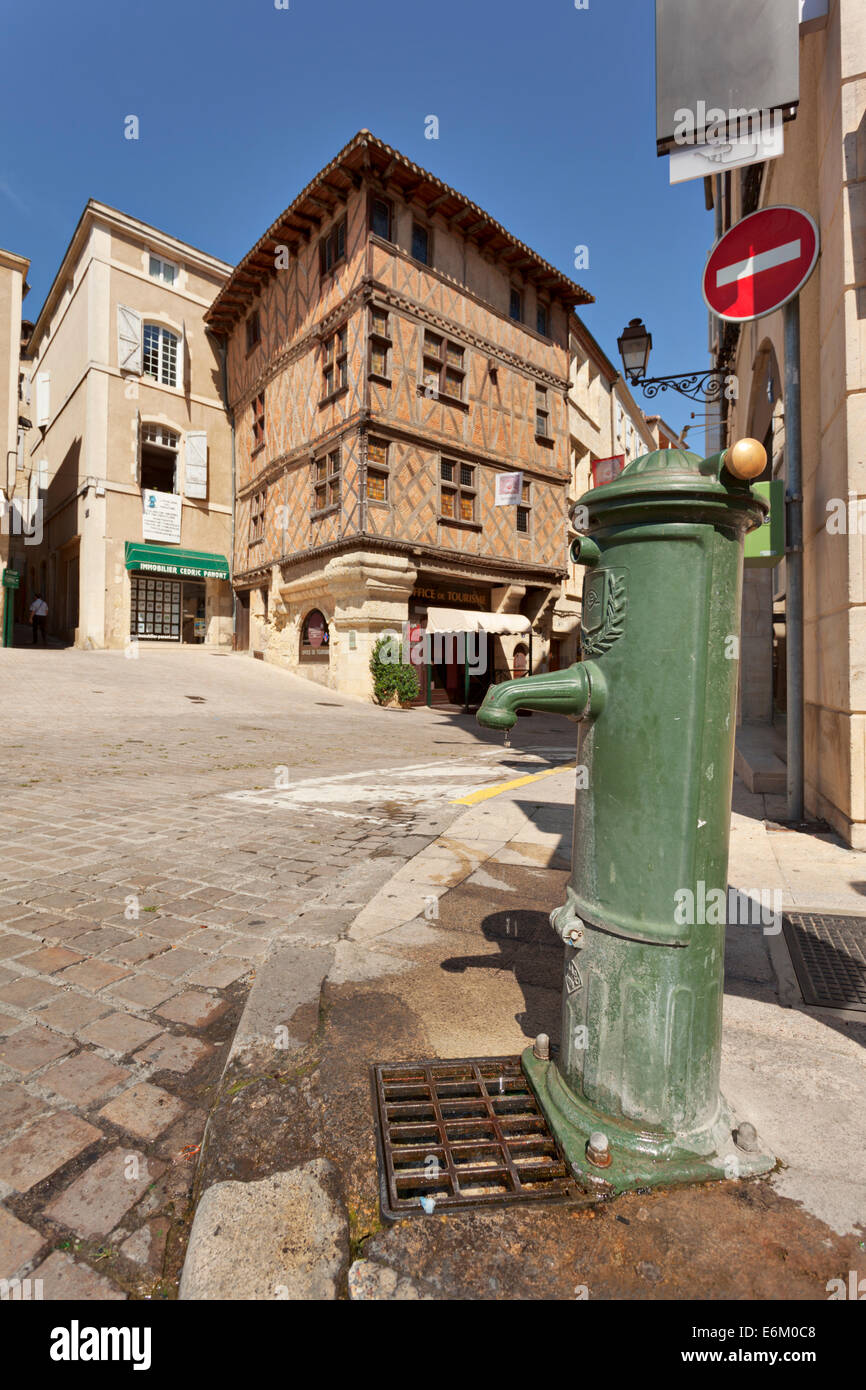 Half-timber building in the medieval centre of Auch, Gers department, Midi-Pyrenees Stock Photo