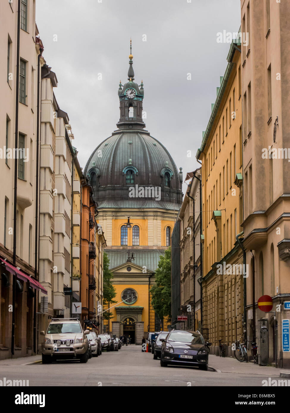 Narrow street Jungfrugatan on Östermalm in Stockholm with the church Hedvig Eleonora in the back-ground Stock Photo