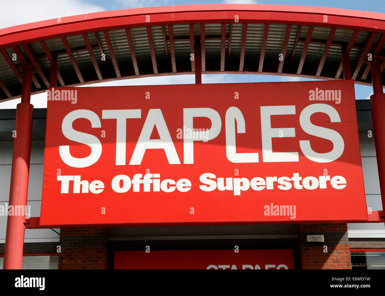 Staples Office Superstore Worcester Worcestershire England UK Stock Photo