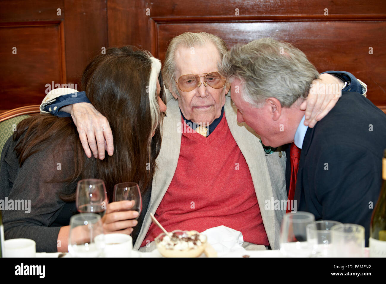 Peter O'Toole at the 70th birthday of Richard Ingrams, with SARA SOUDAIN and John McEntee, 21/08/2012 Stock Photo