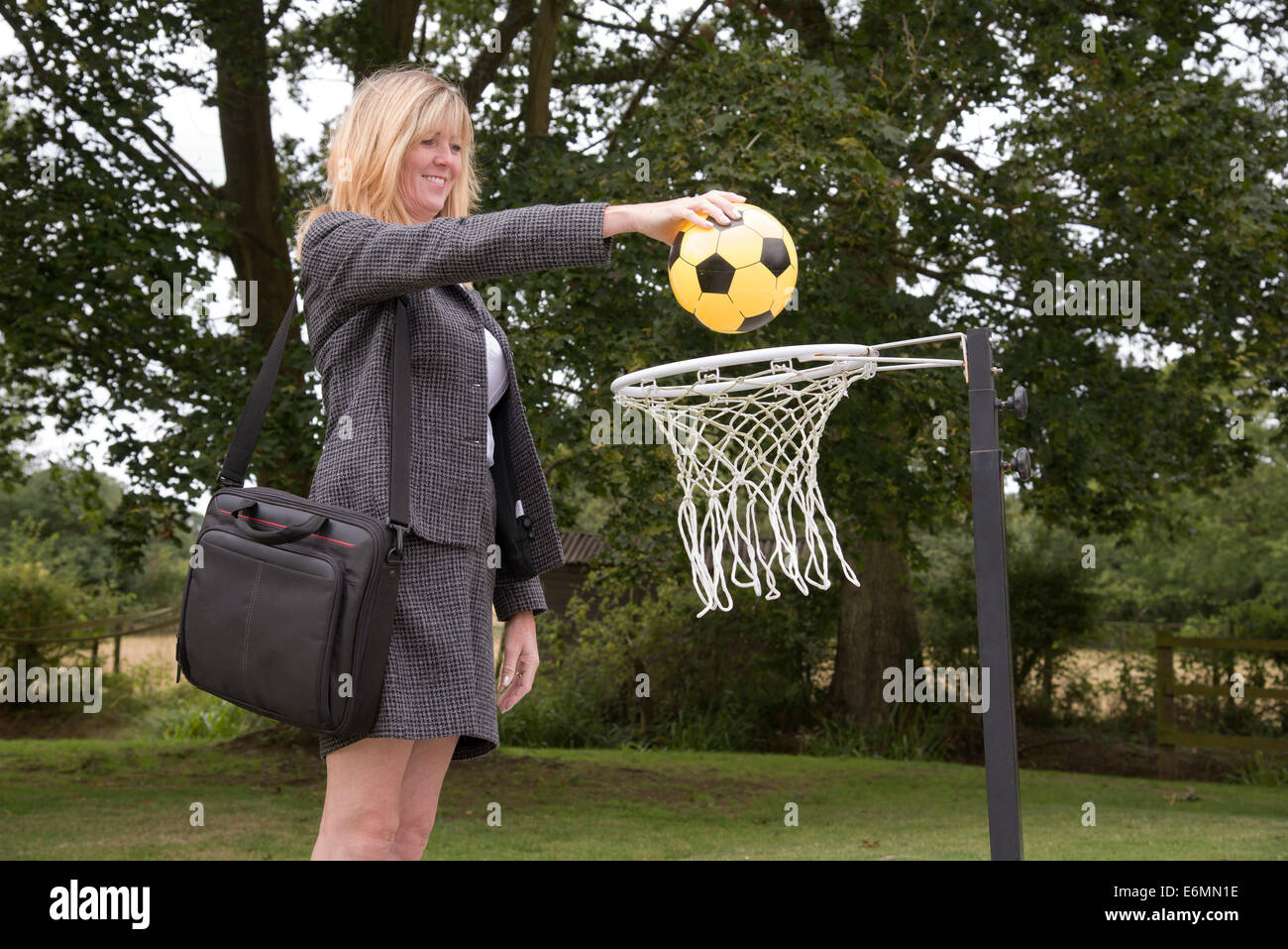 Dropping The Ball High Resolution Stock Photography and Images Alamy