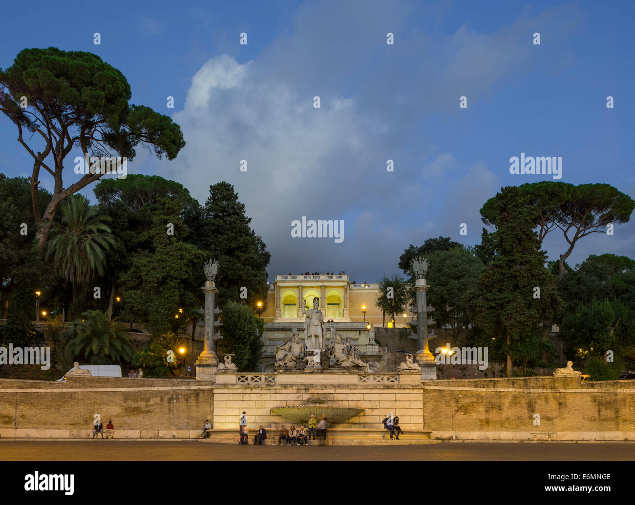 Fountain of the goddess roma hi-res stock photography and images - Alamy
