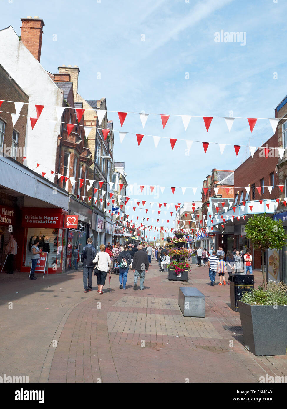 High street rhyl hires stock photography and images Alamy