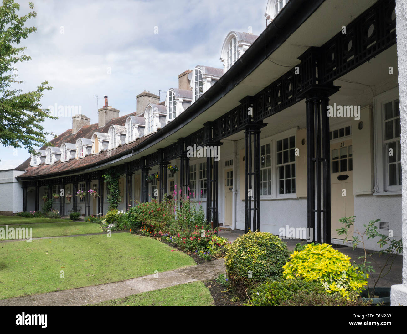 Port Sunlight  Wirral Merseyside England UK Many architectural styles Lever Brothers workers homes in model village designed by different architects Stock Photo