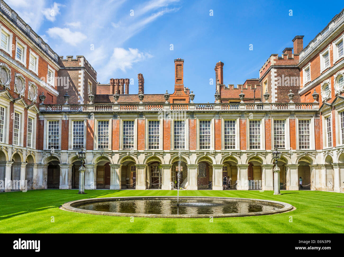 Hampton Court Palace Fountain Court London England UK GB EU Europe Stock Photo