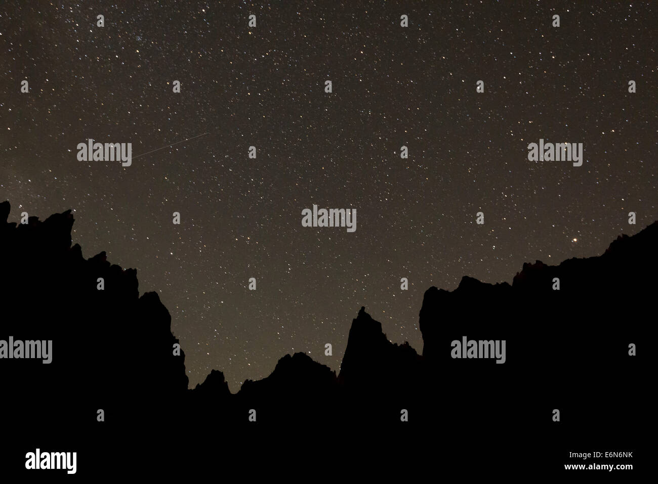 Stars over the peaks in the Sawtooth Mountains, Idaho. Stock Photo